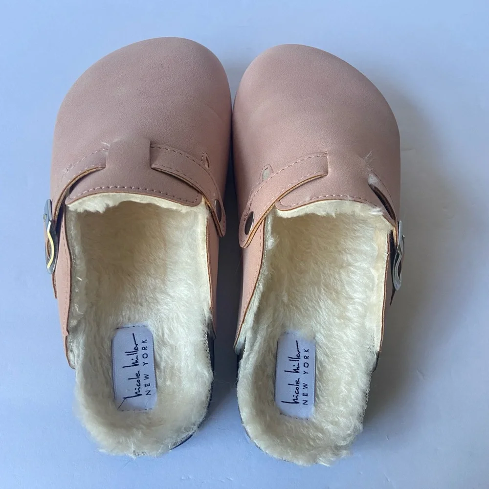 Nicole Miller Blush Pink Faux Fur Clogs Size 2